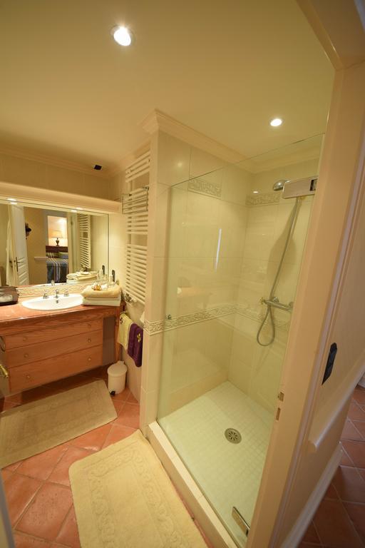 Domaine De La Rocque Bed and Breakfast Liorac-sur-Louyre Esterno foto
