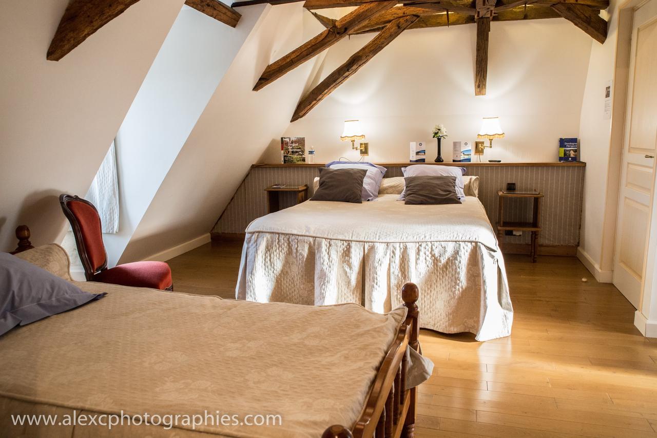Domaine De La Rocque Bed and Breakfast Liorac-sur-Louyre Esterno foto
