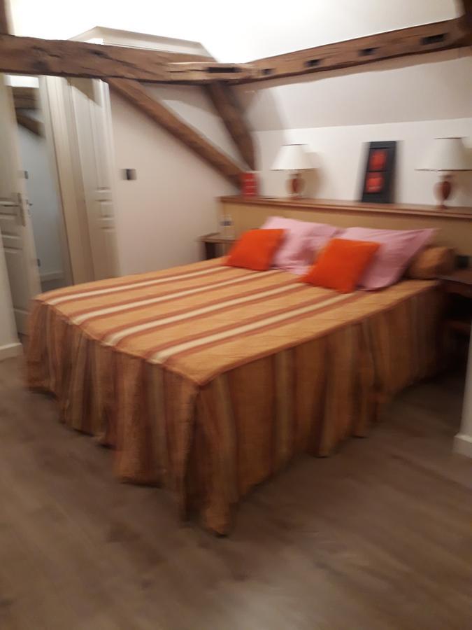Domaine De La Rocque Bed and Breakfast Liorac-sur-Louyre Esterno foto
